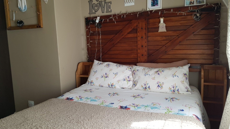 4 Bedroom Property for Sale in Jeffreys Bay Central Eastern Cape